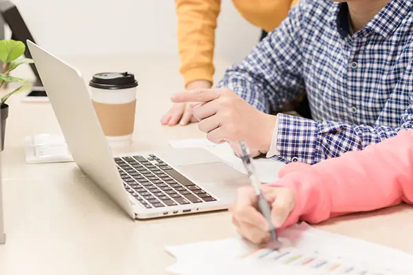 老赖躲债法律后果是什么