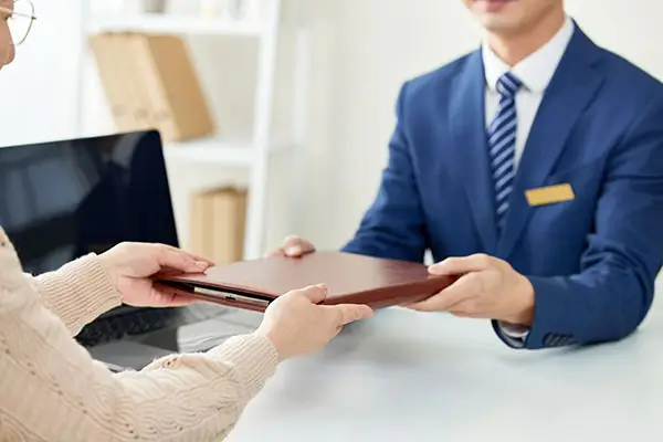 什么用于察看法律文件